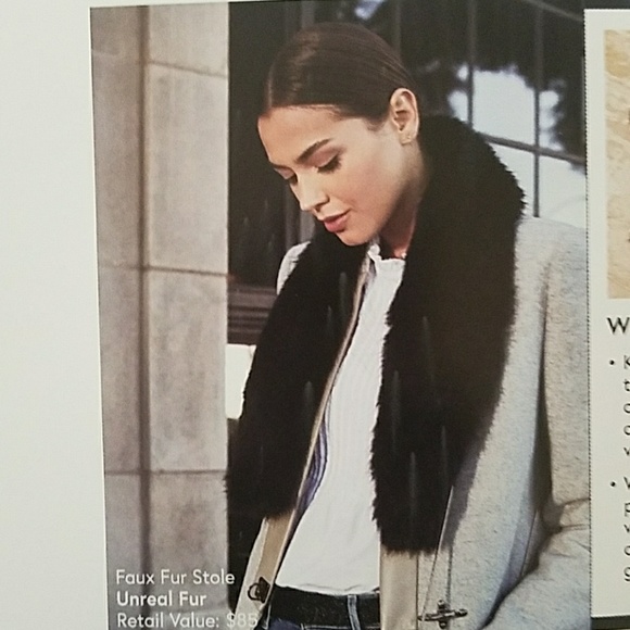 Unreal Fur Faux Fur Stole - Picture 2 of 2
